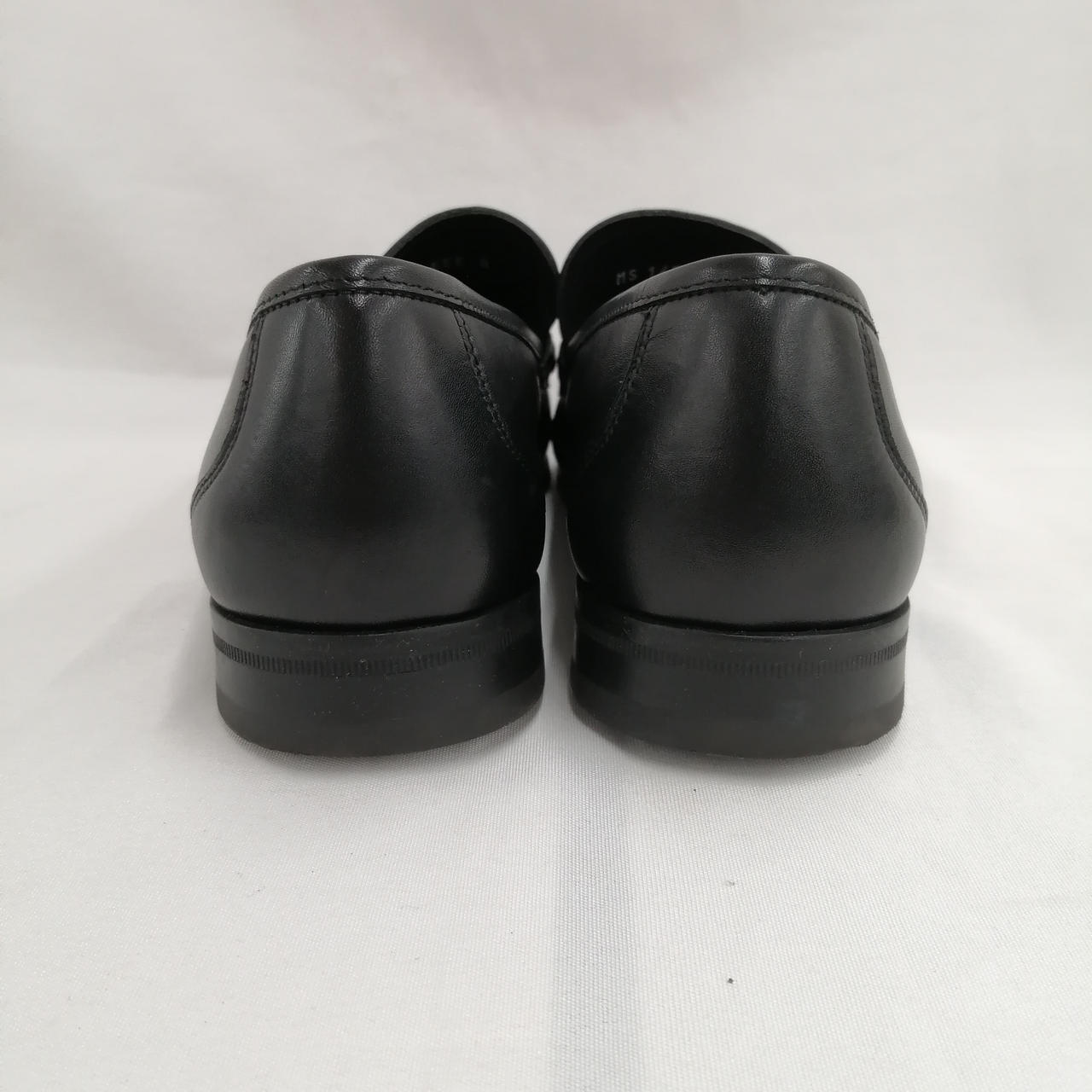 ソールすり減りあり