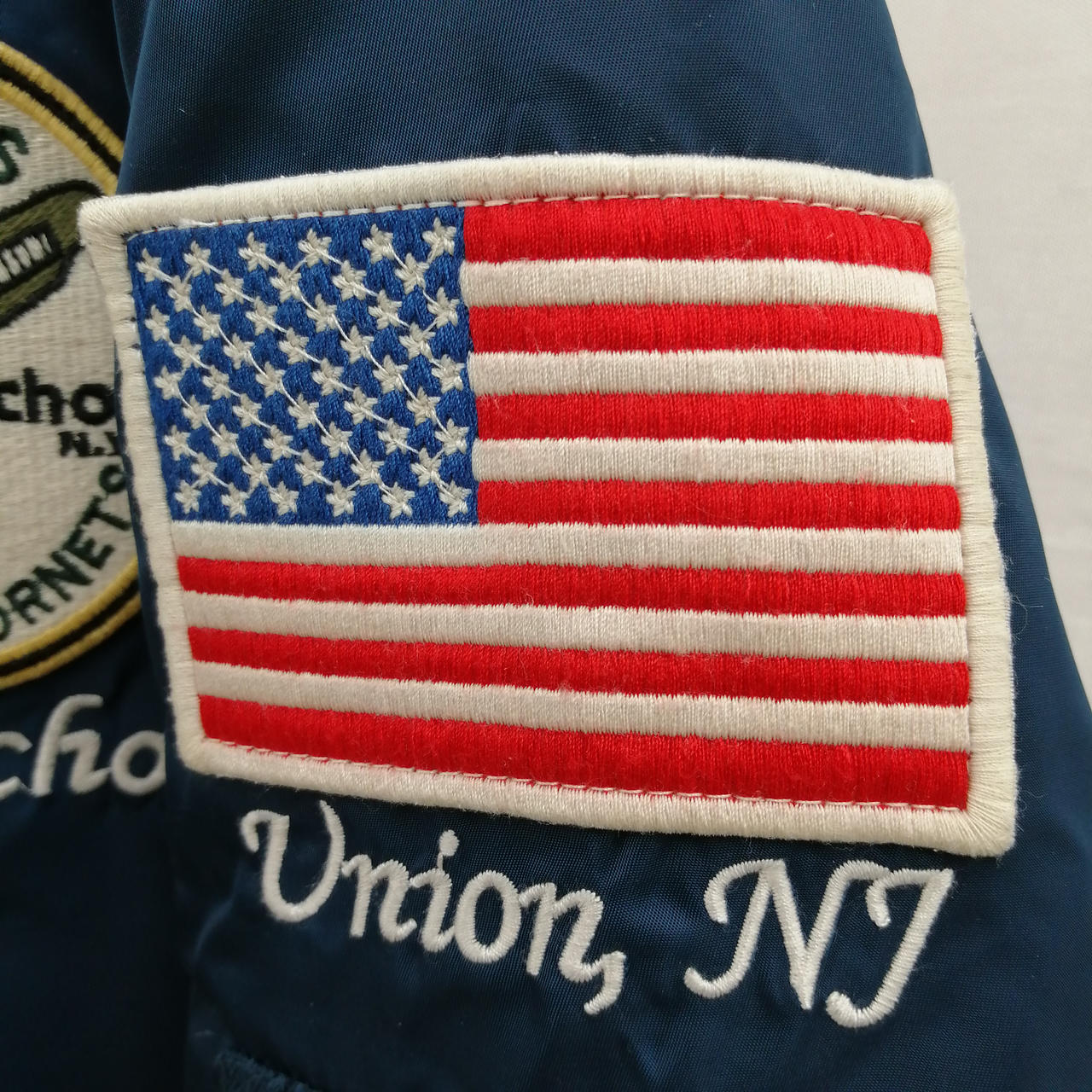 ワッペン汚れ・毛羽立ちあり