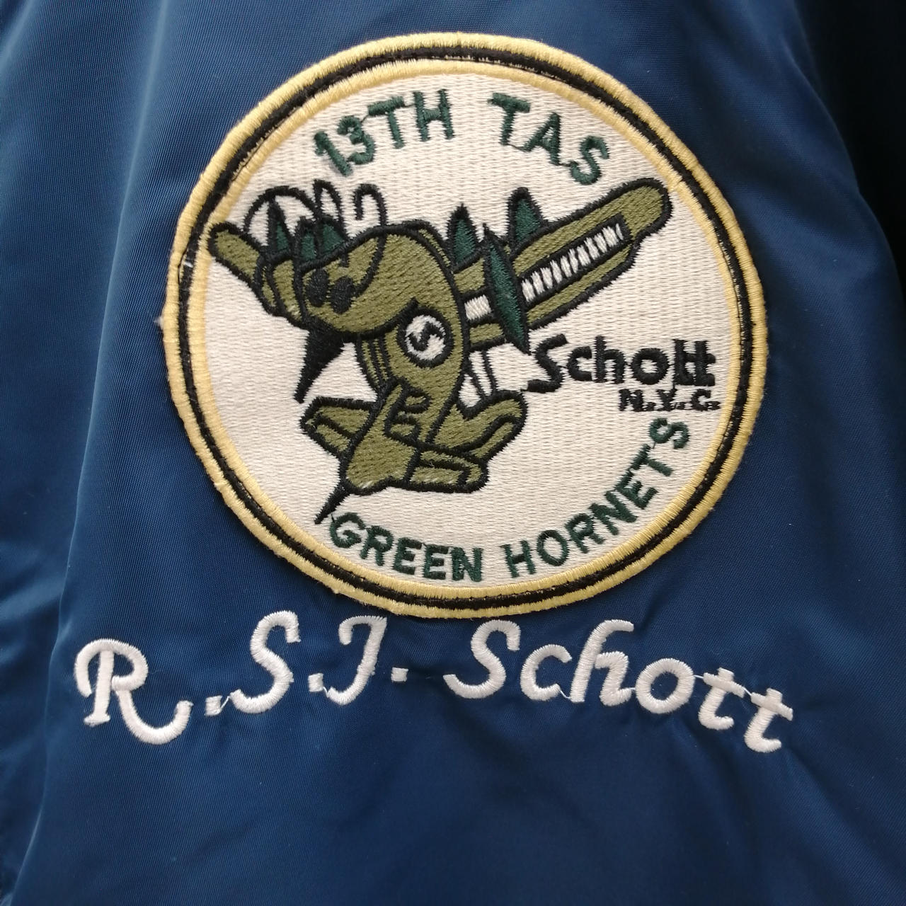 ワッペン汚れ・毛羽立ちあり