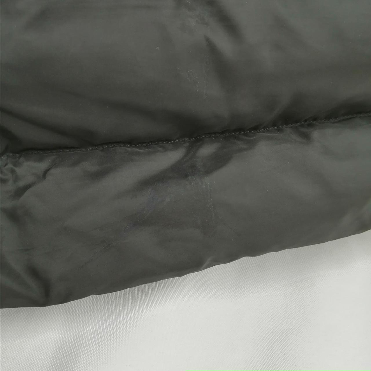 背面下の方の汚れ