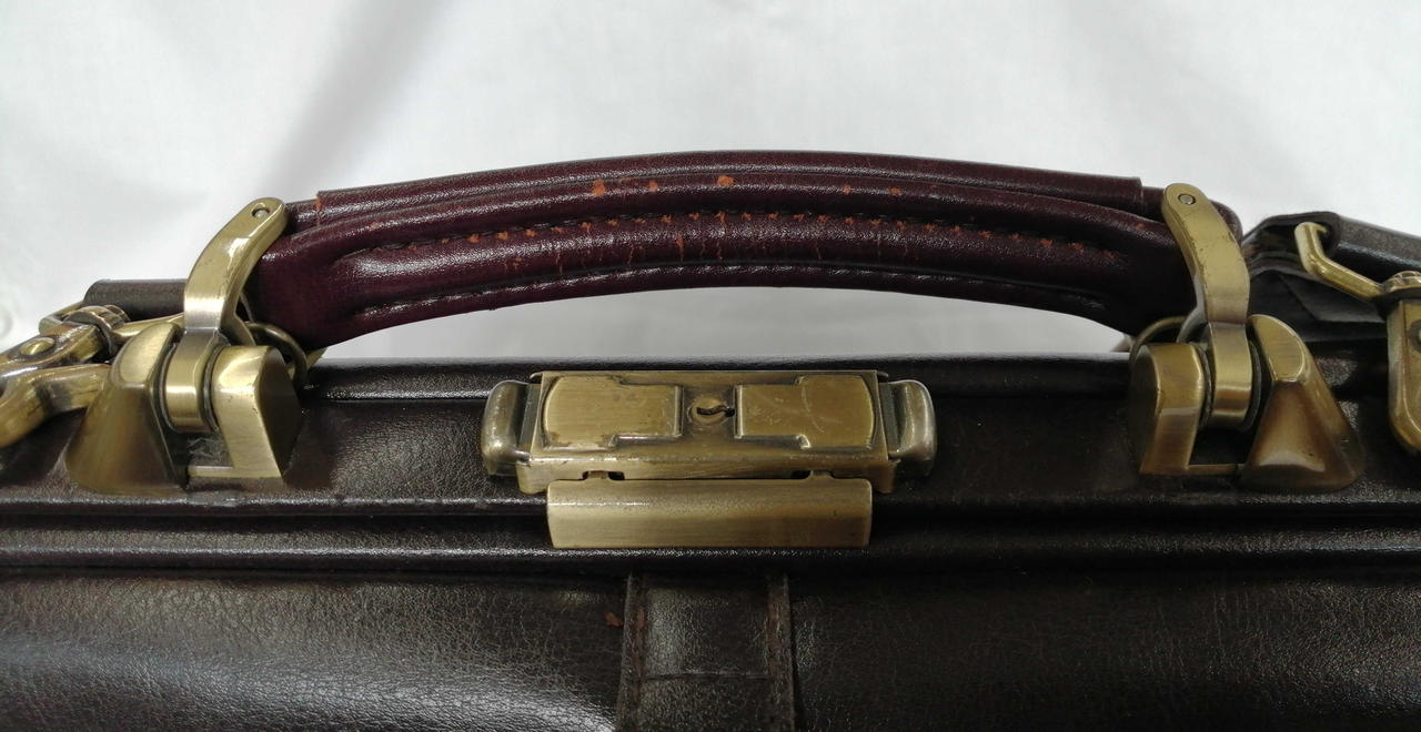 ハンドルにハゲ、割れあります