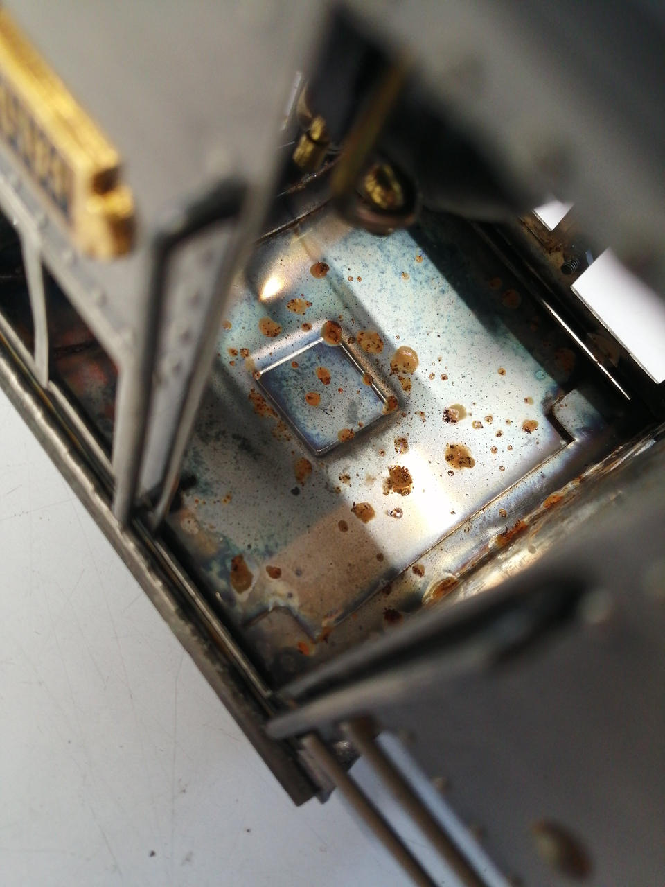 茶色の部分は、サビです