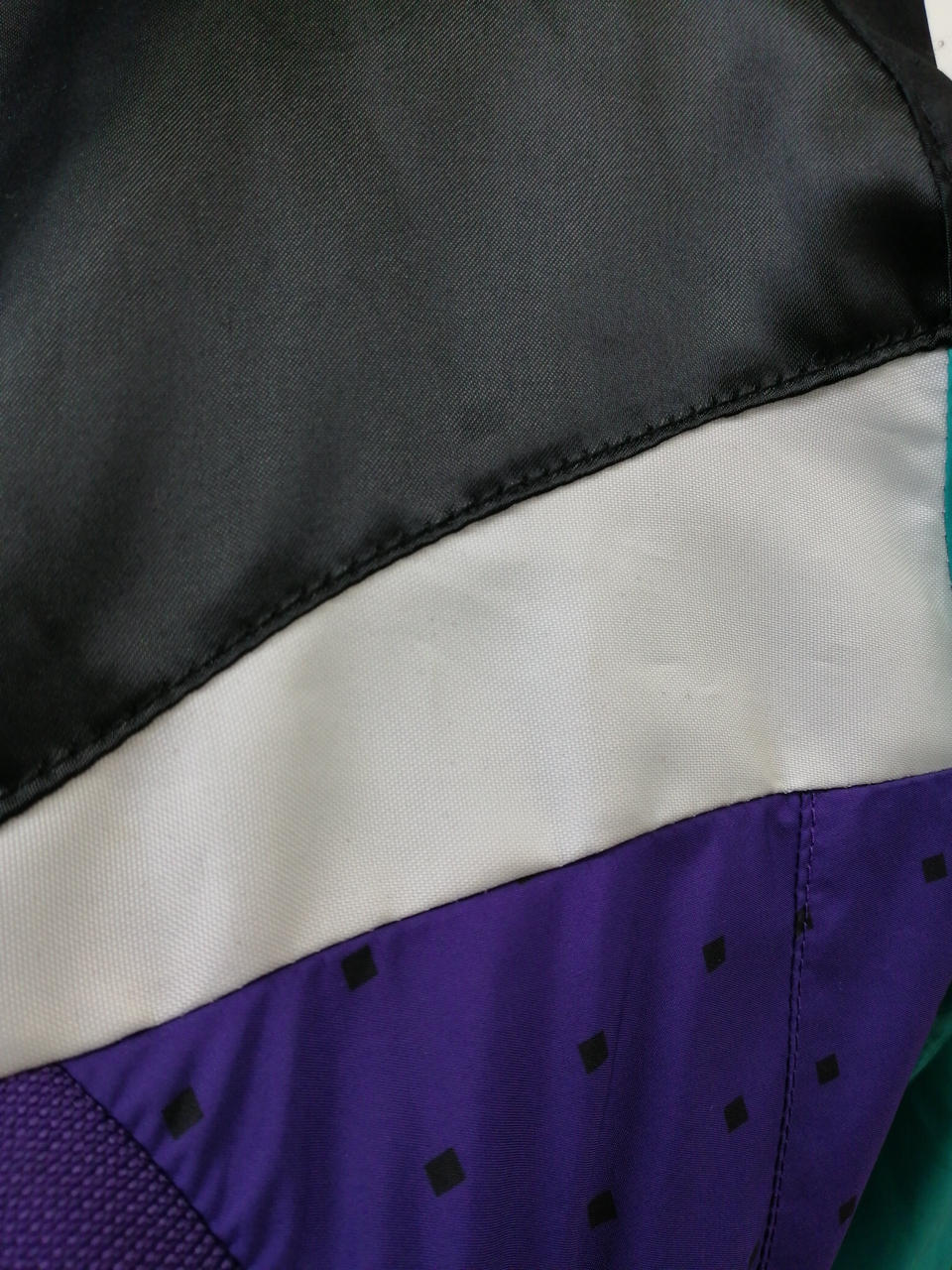 細かい汚れあり