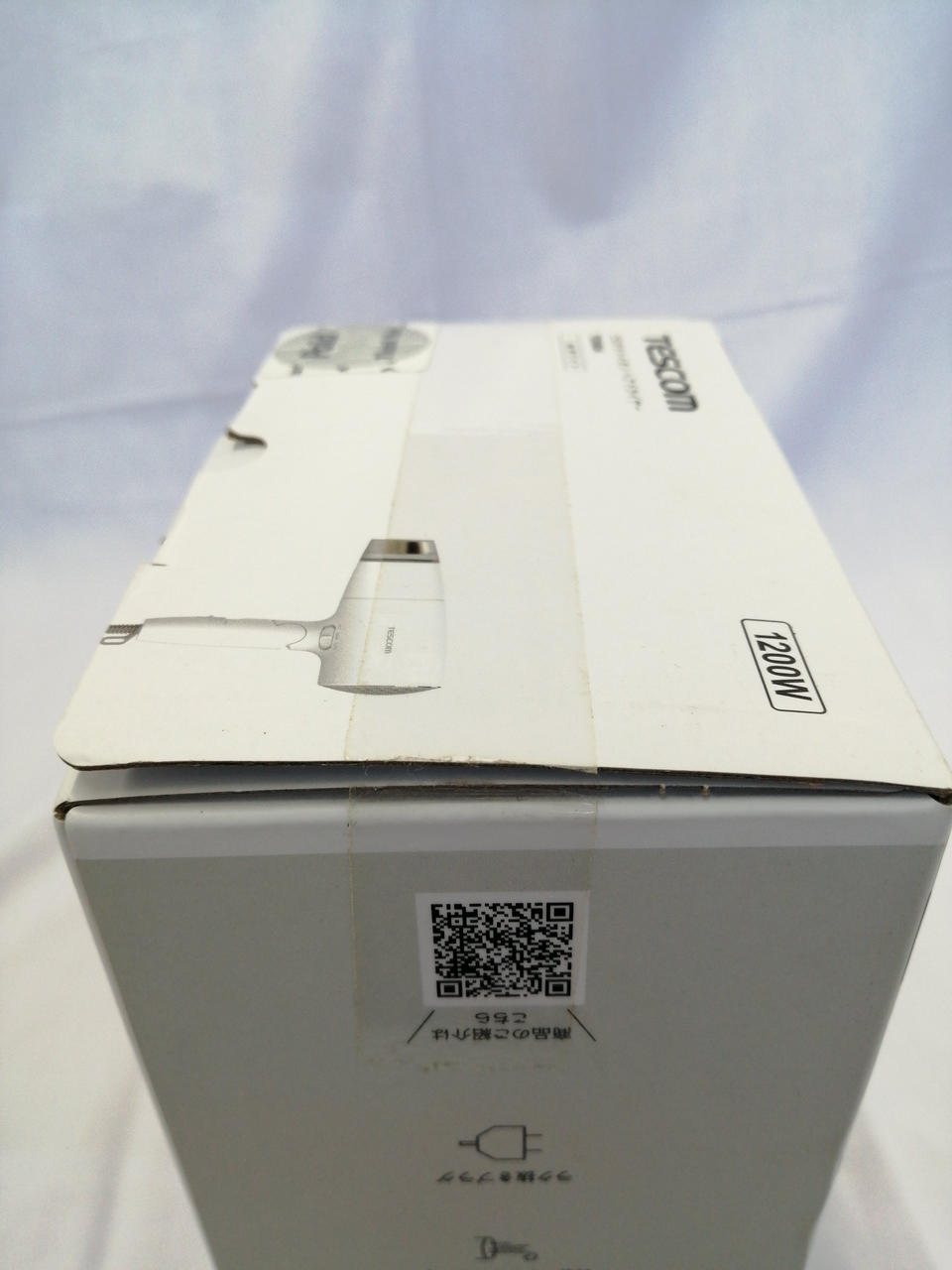 片側テープ切れてますが未開封品です