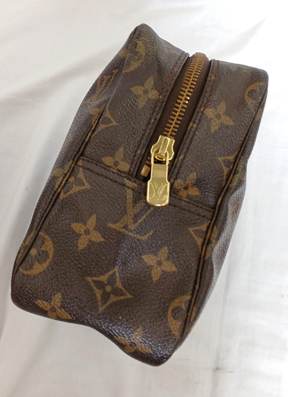 ルイヴィトン トゥルーストワレット28 LOUIS VUITTON ルイヴィトン トゥルーストワレット28 モノグラム