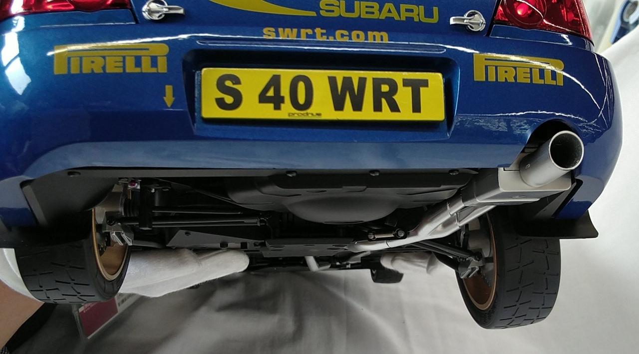 タイヤが本体についていません