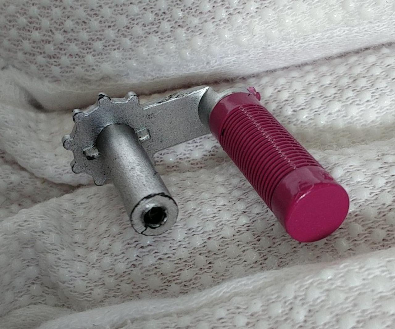 外れているパーツ