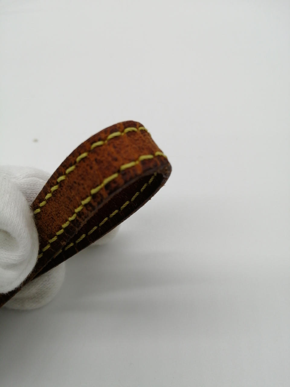 ひび割れしています