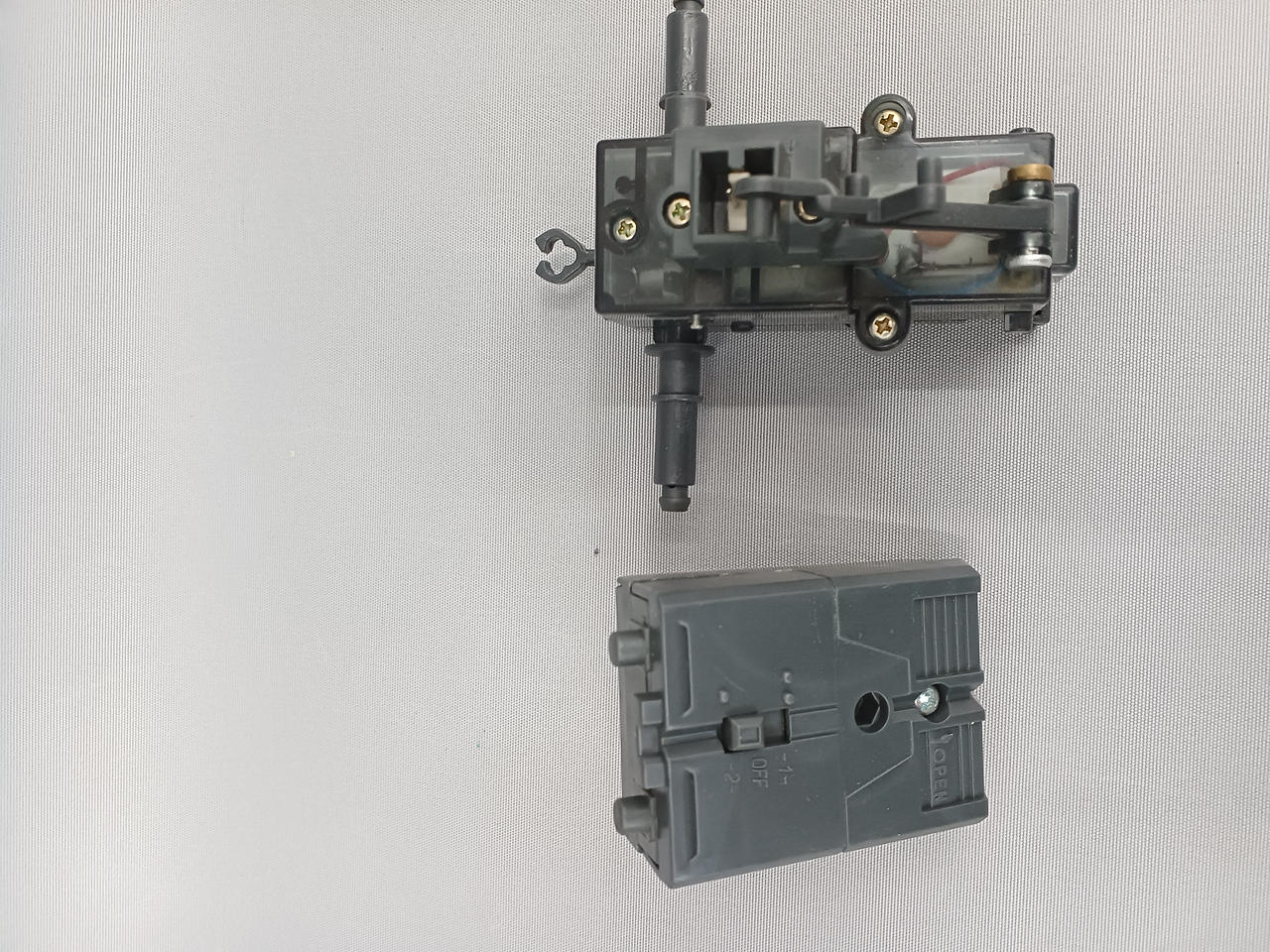 モーター動きました。