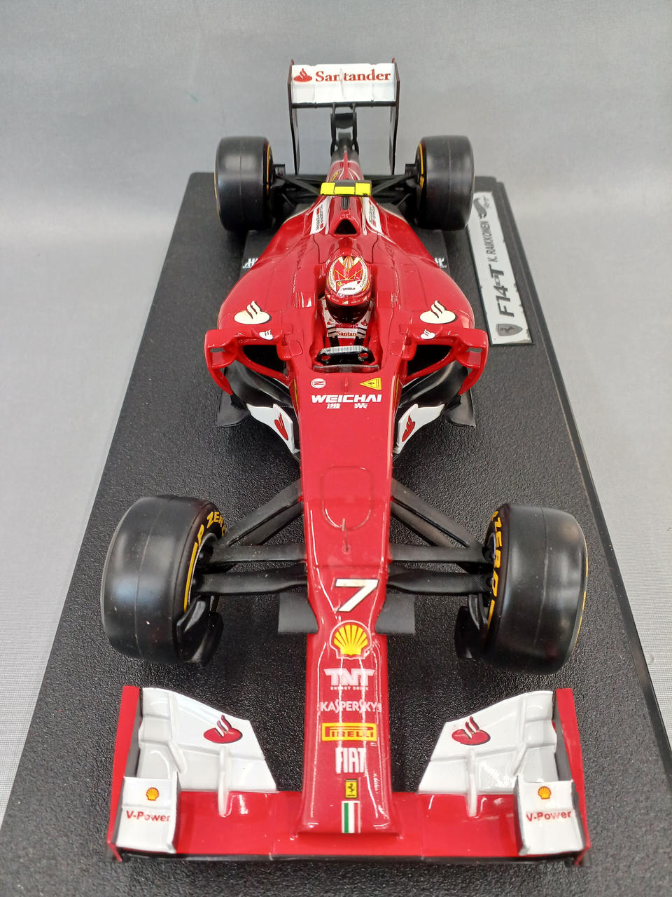 Amazon | MATTEL 1/18 フェラーリ F-14 T 2014#14 完成品