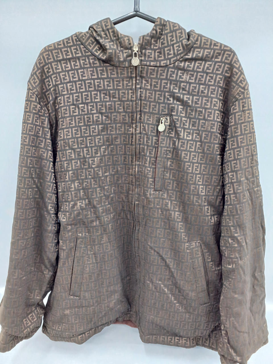 全体的に少々毛羽立ち有り