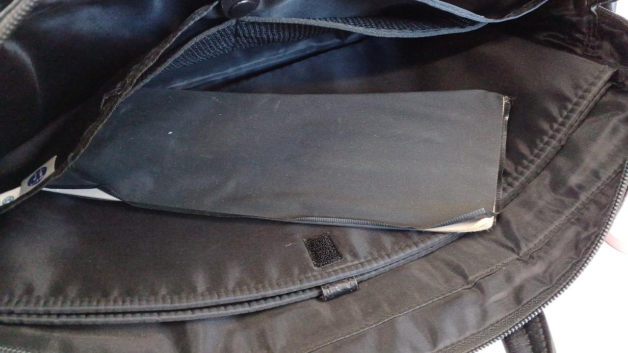 内底板イタミ有り