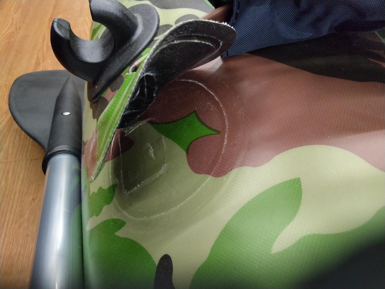 接着剤剥がれあり