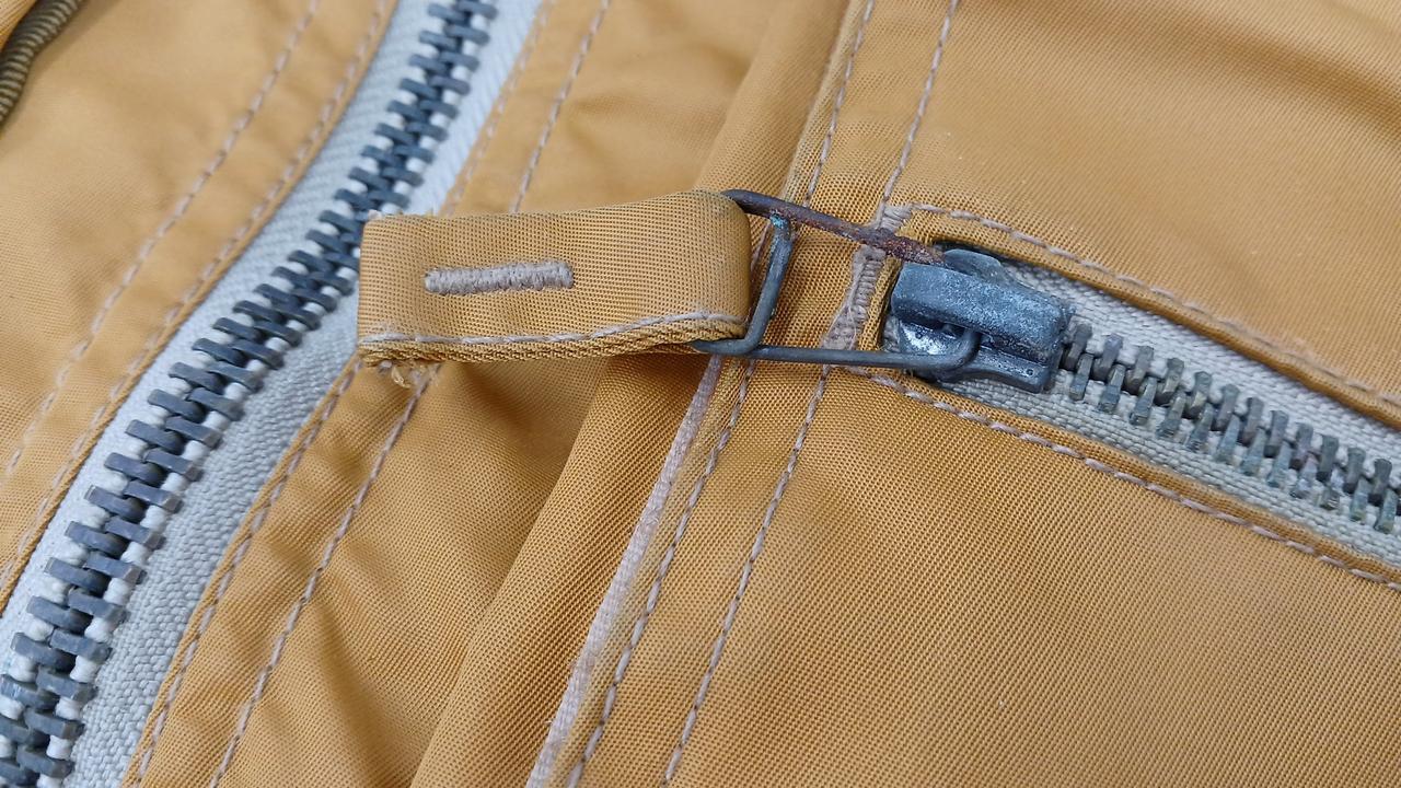 希少　dezert 90s　ミリタリー　ベスト　ナイロン　縮絨 希少 dezert 90s ミリタリー ベスト ナイロン 縮絨