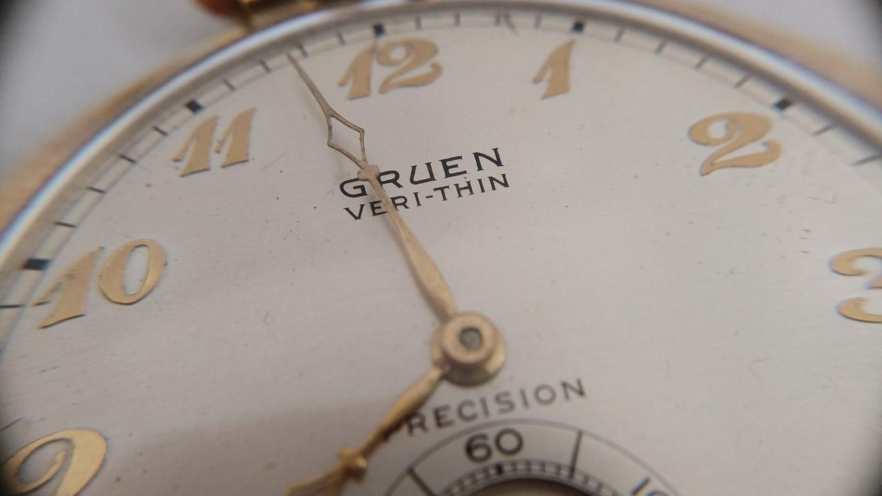 GRUEN グルュエン 懐中時計 手巻き式 稼働品 Yahoo!オークション -「gruen 懐中時計」の落札相場・落札価格