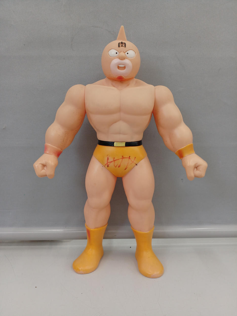 変色、黒い点々あります。