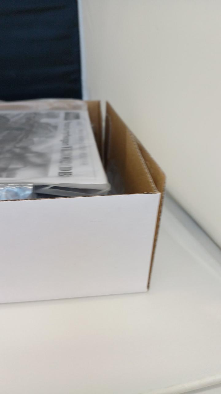 箱接着部割れ有り