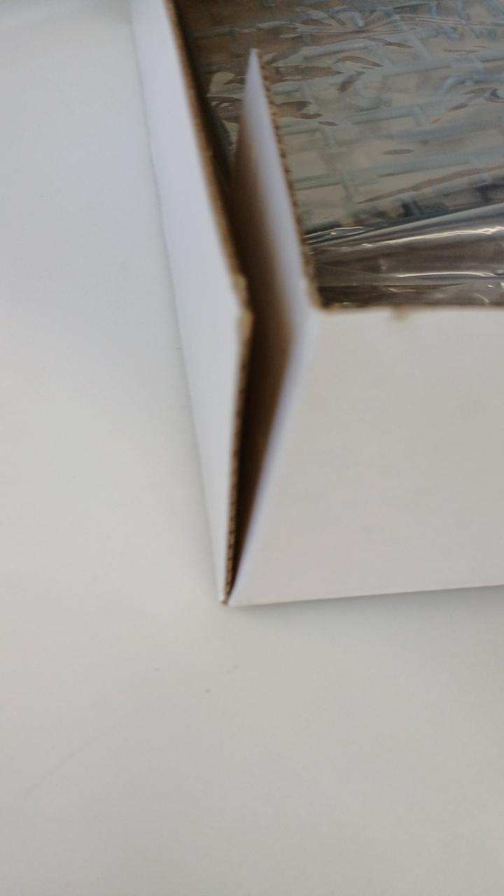 箱接着部割れ有り