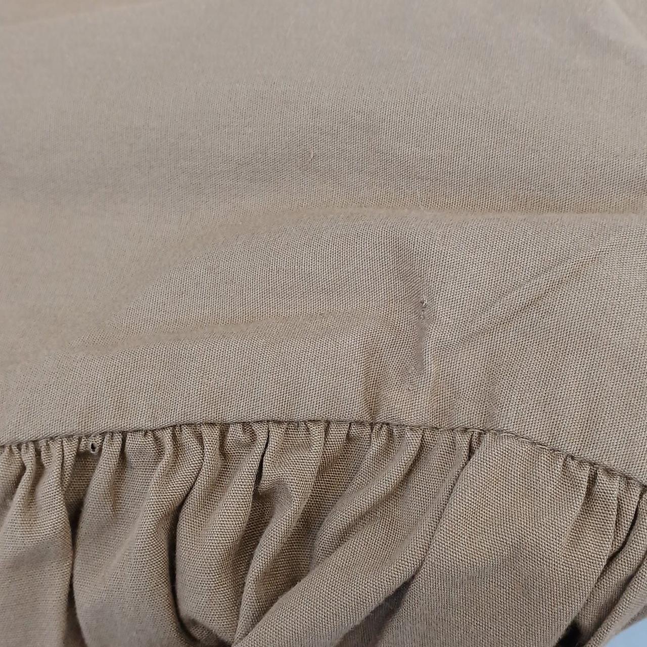 ホック一個取れています。