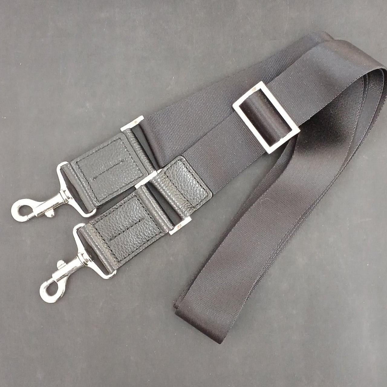 ショルダーストラップ