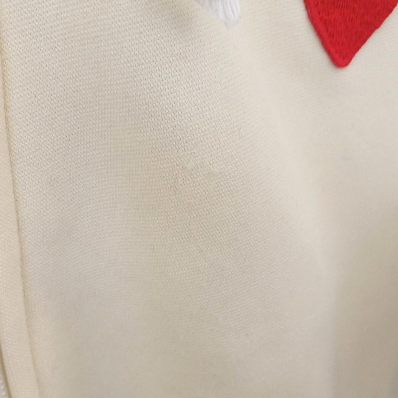 少々毛羽立ち有り