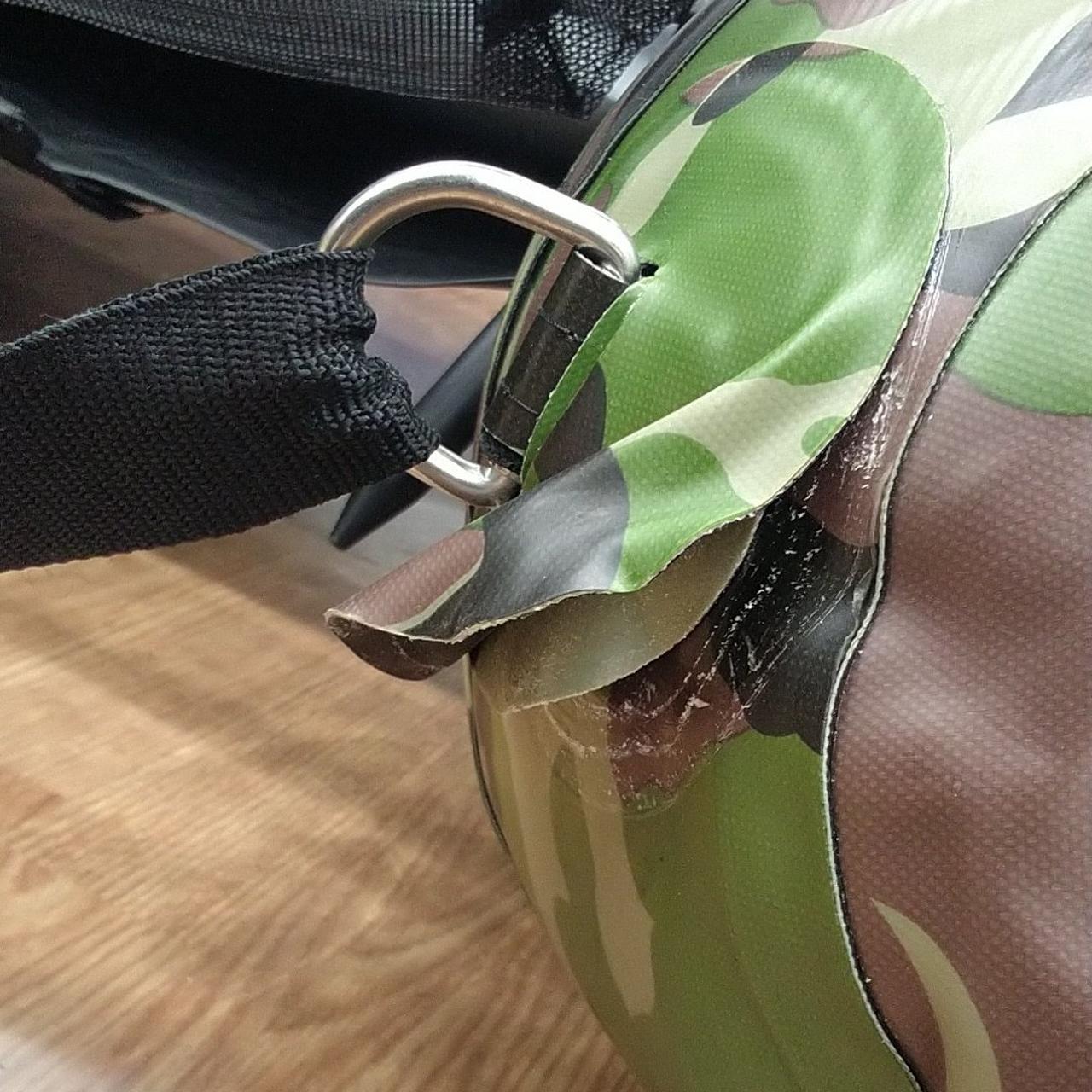 右フロート前部
接着剤剥がれあり