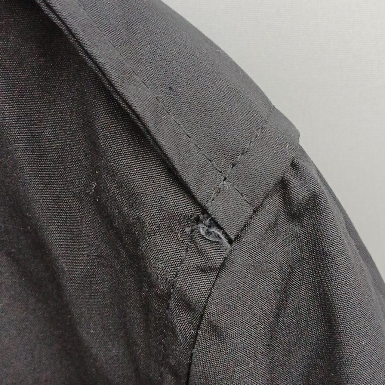 縫ったような跡有り