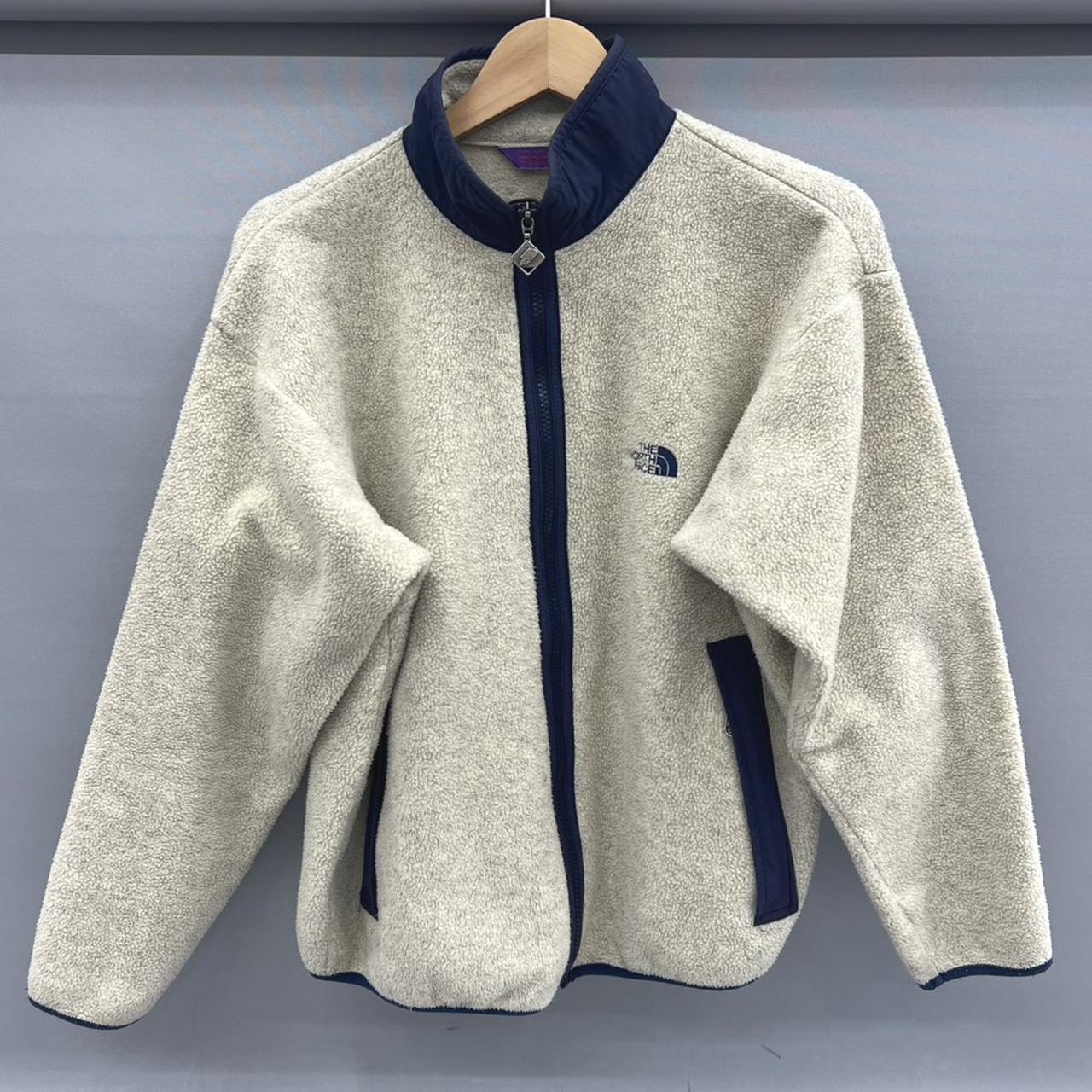 全体的に毛羽立ち有り