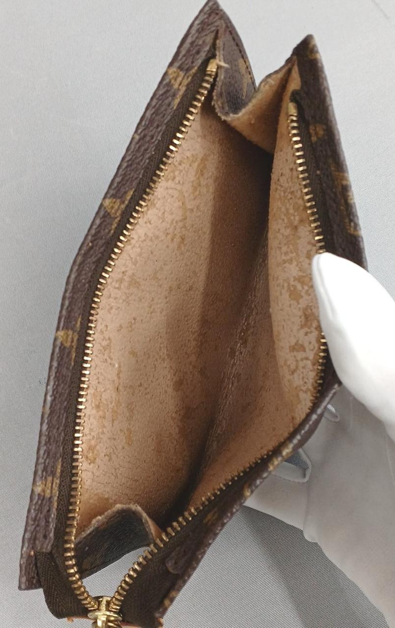 内側ベタつき、劣化しています。