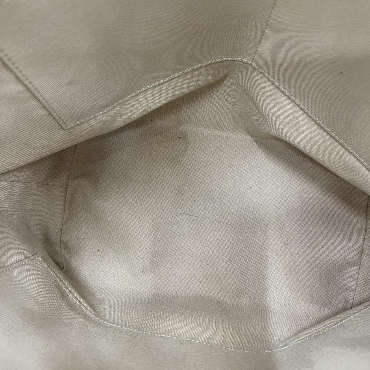 シミ、ヨゴレ有り