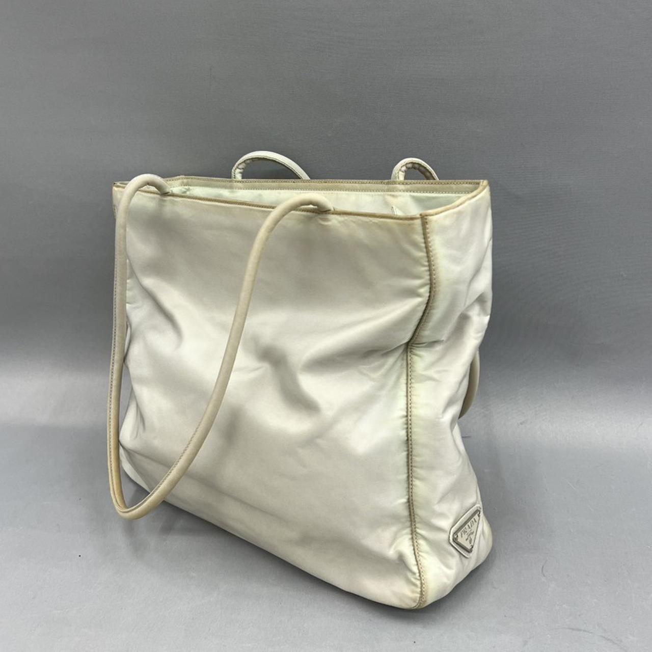 全体的に変色、ヨゴレ有り