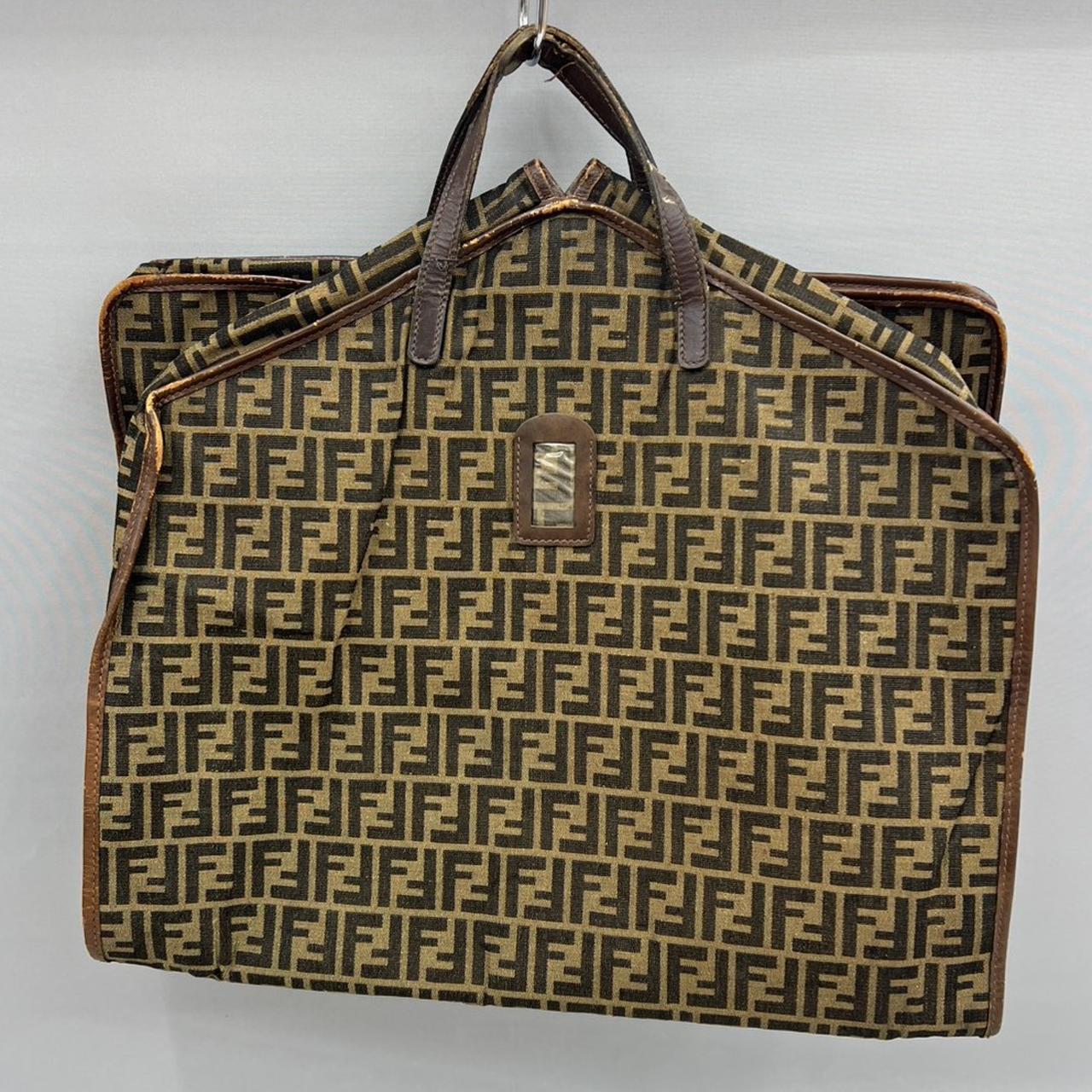 全体的にイタミ、ヨゴレ有り