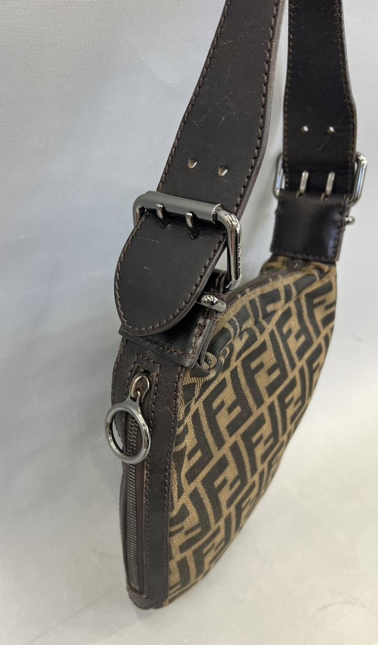 革部分全体的にキズ有り