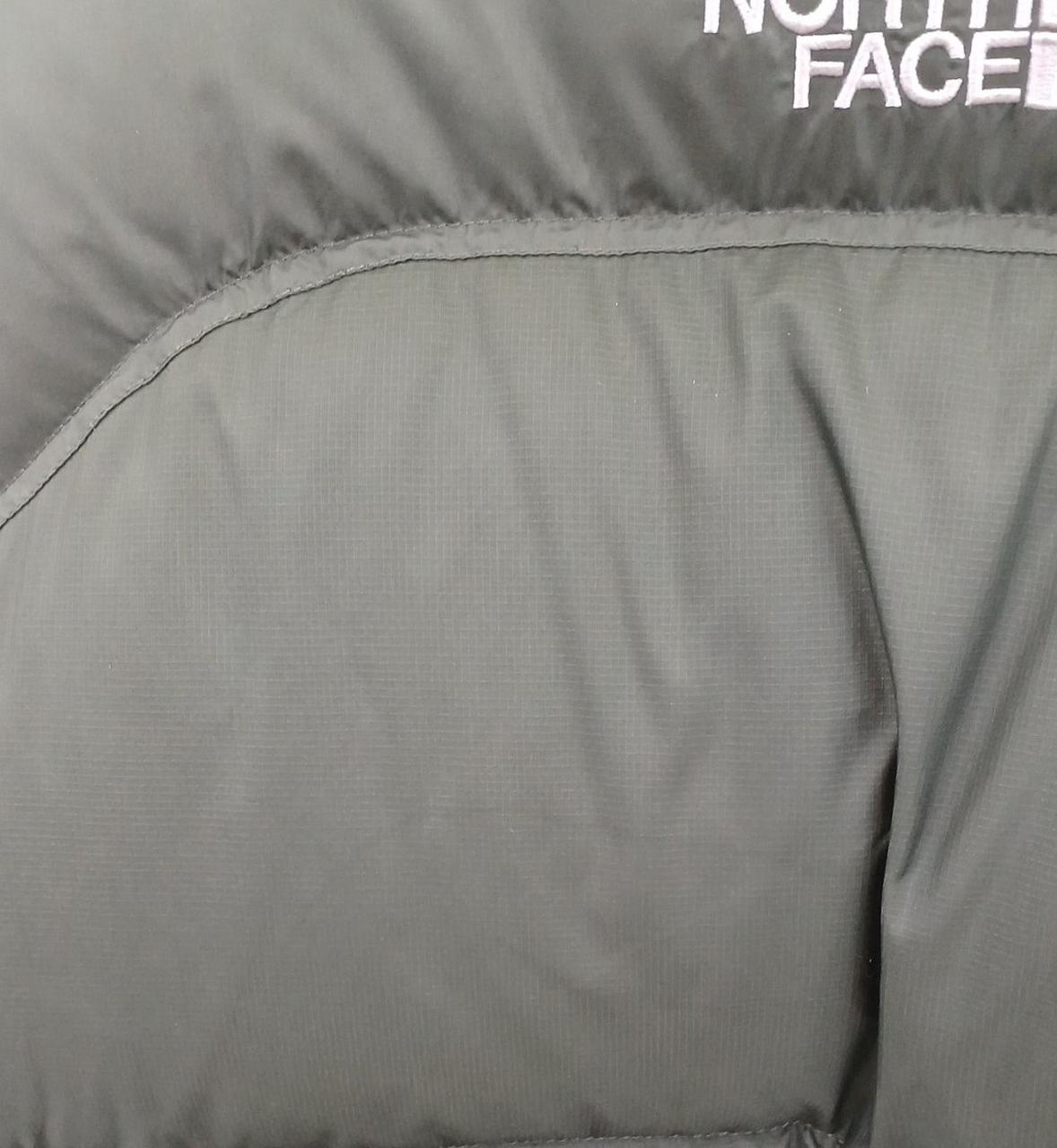 背中にシミ有り