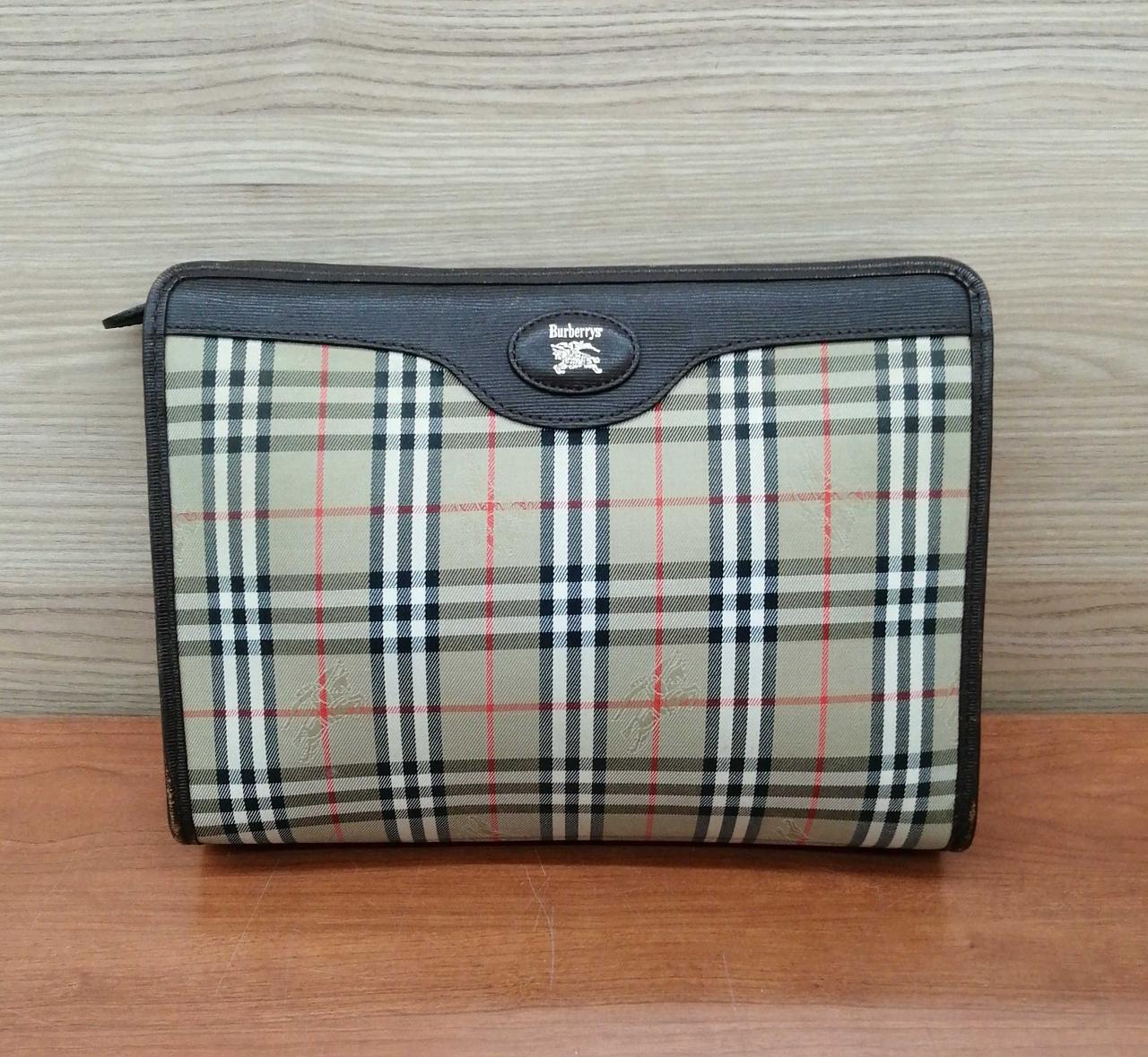MT383 バーバリー　BURBERRY　クラッチバッグ　ノバチェック　現状品 MT383 バーバリー BURBERRY クラッチバッグ ノバチェック 現状品