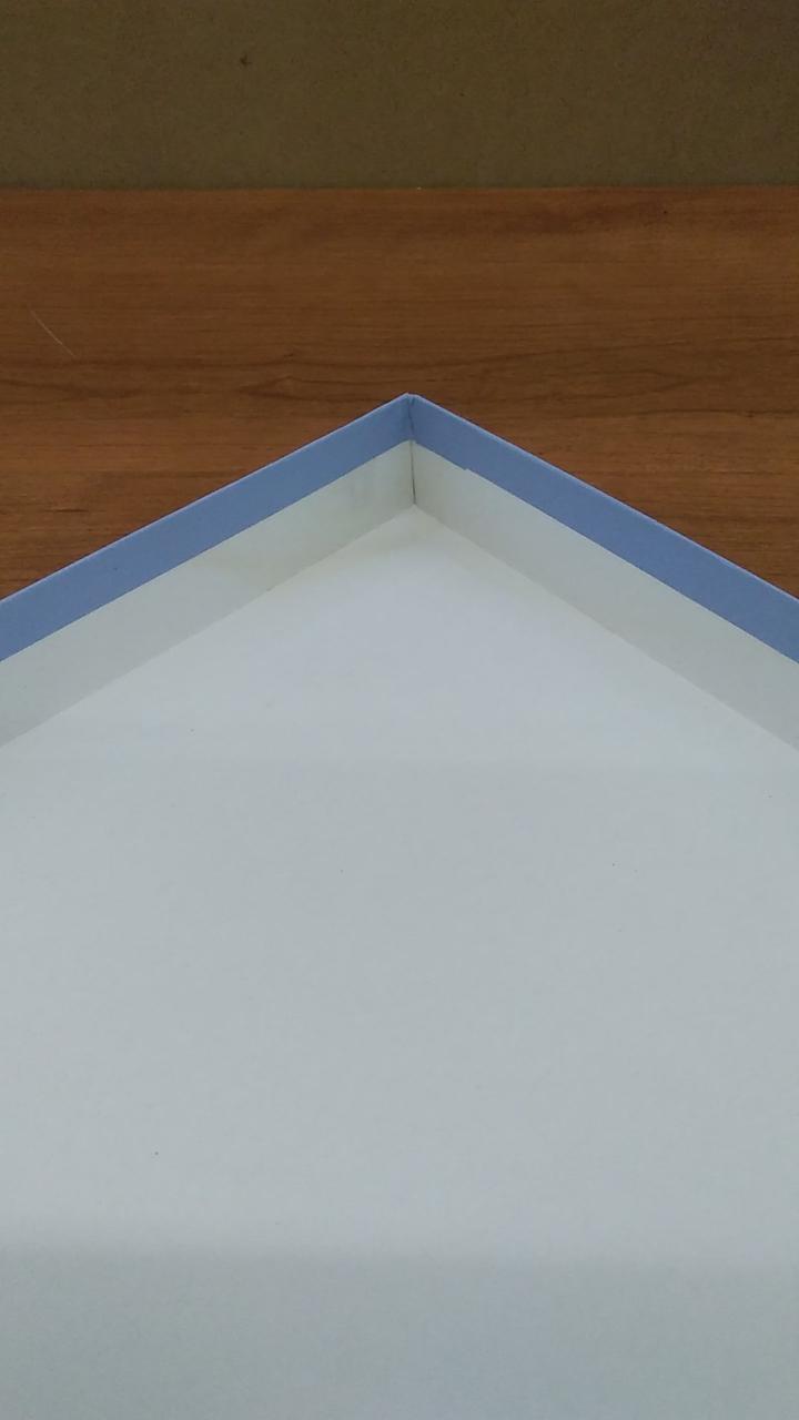 箱内側汚れあり