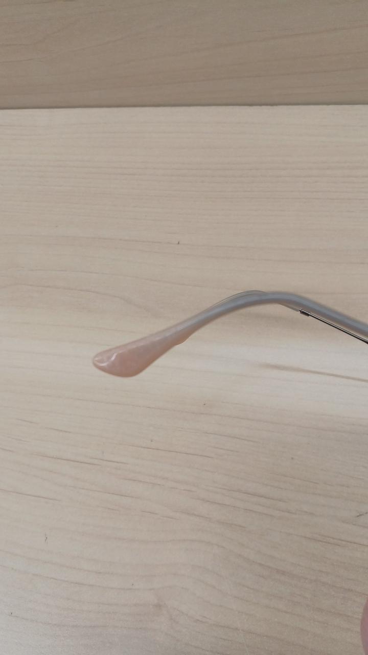 耳当て部分キズあり