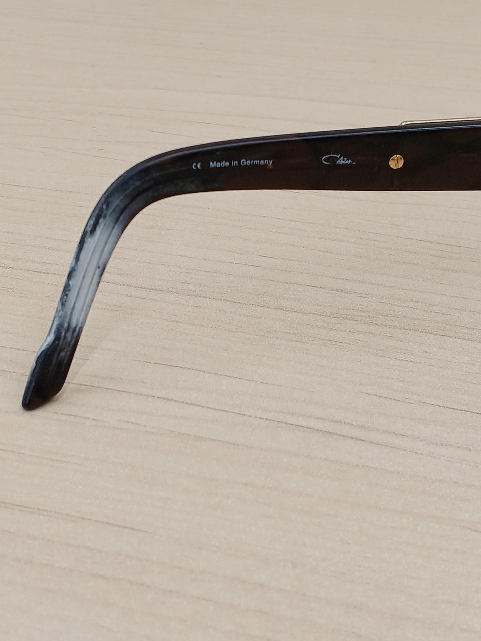 テンプル白化あり