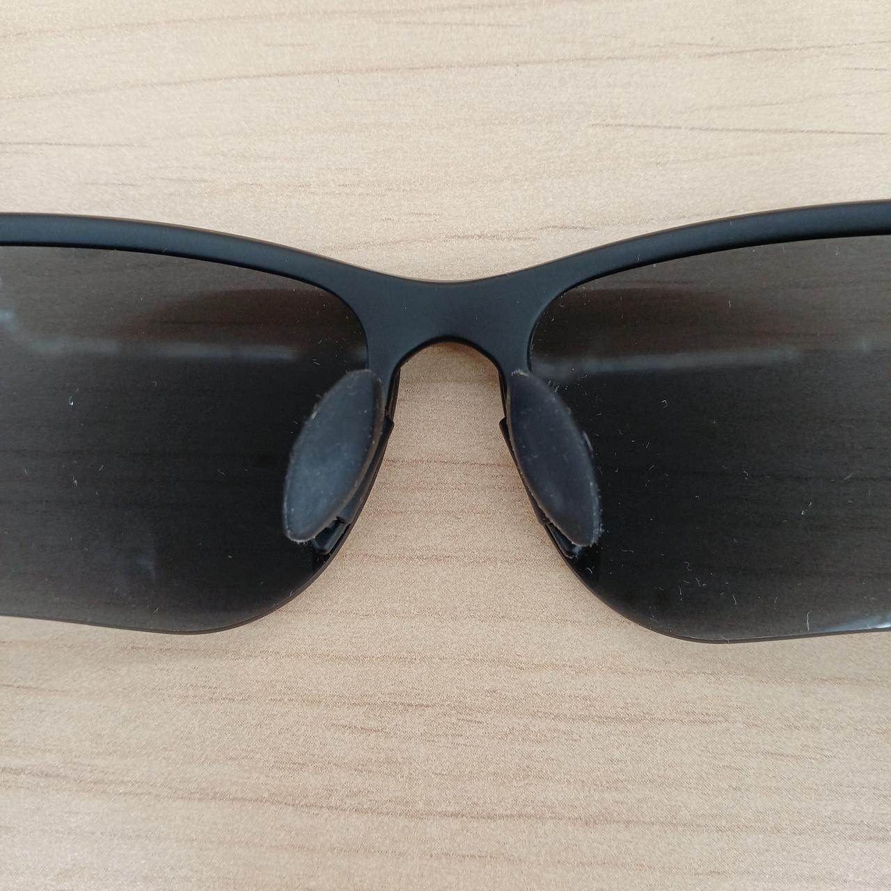 鼻あて色あせあります。