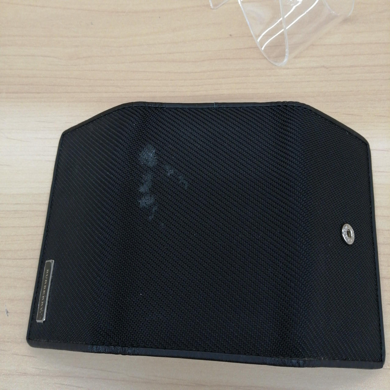 真ん中に汚れ有ります。