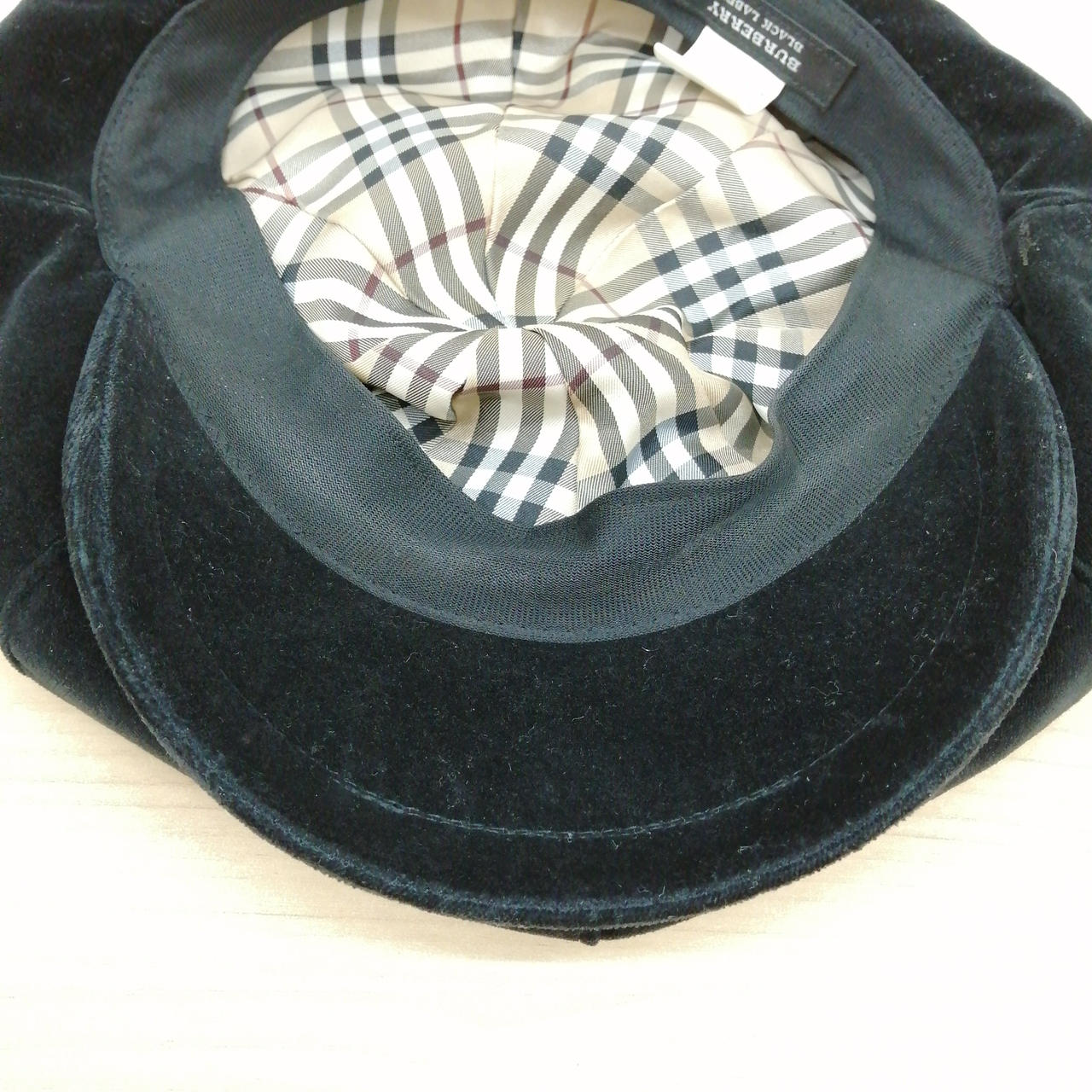 内側汚れ、角スレあり