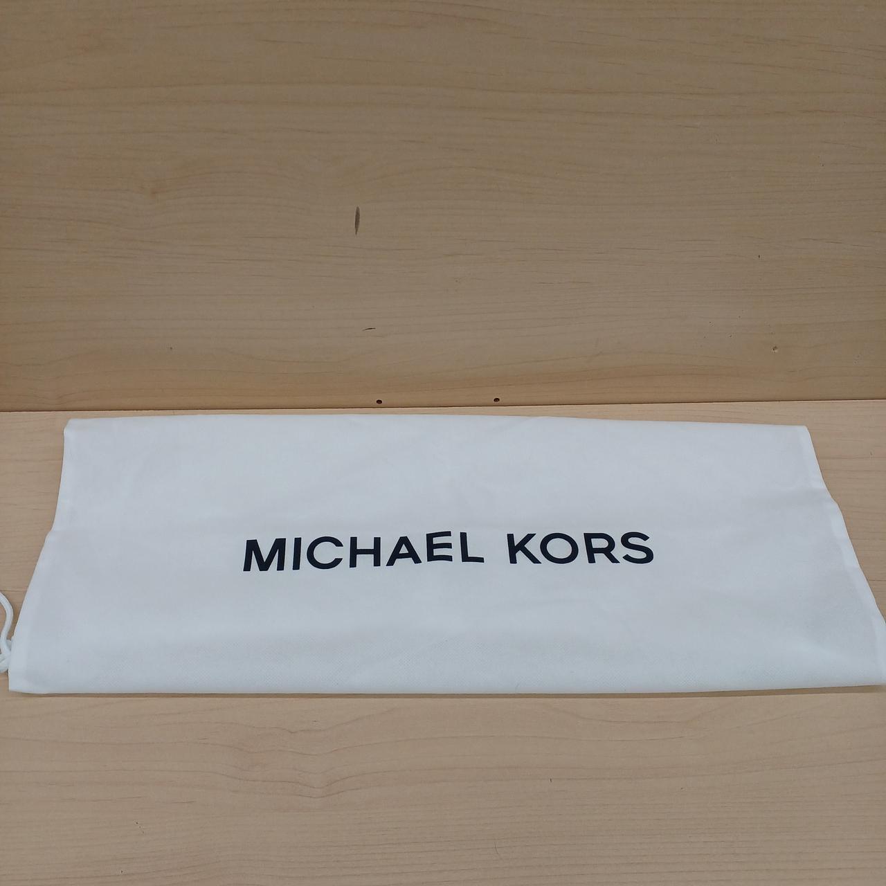 保存袋付いてます。