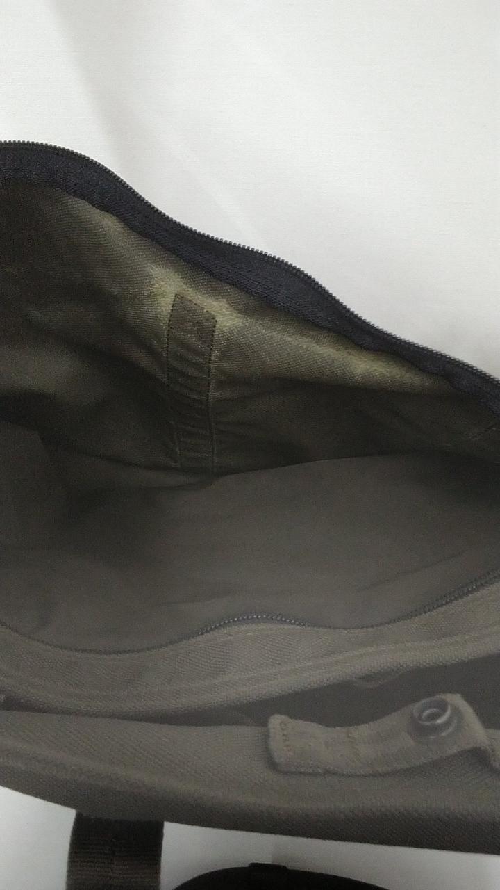 外ポケット内側劣化あり