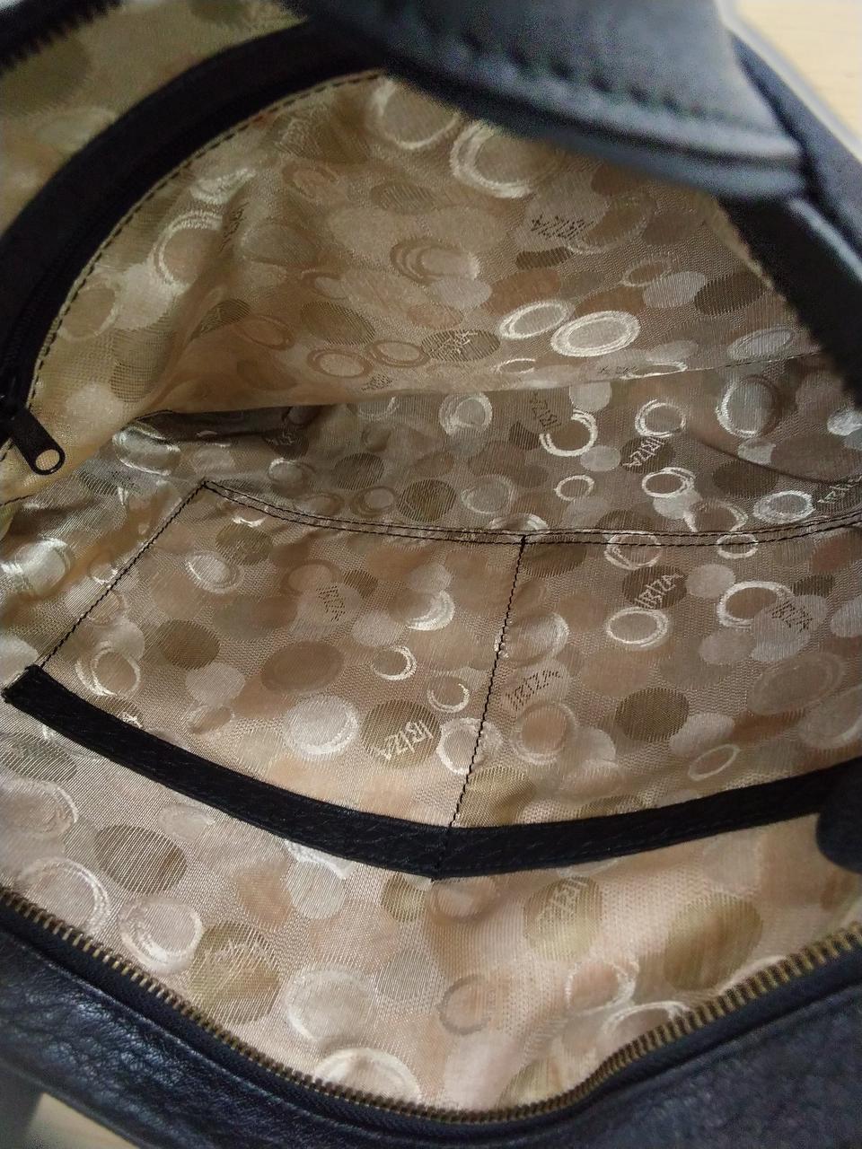 シミ汚れ等有ります