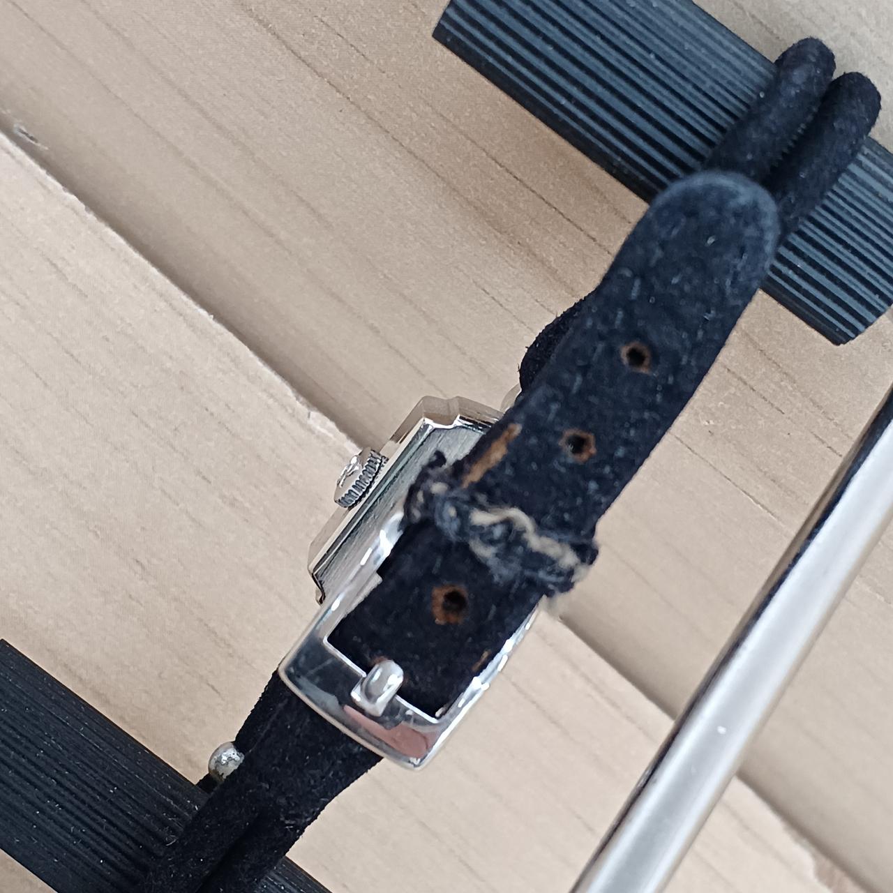 キズあります。