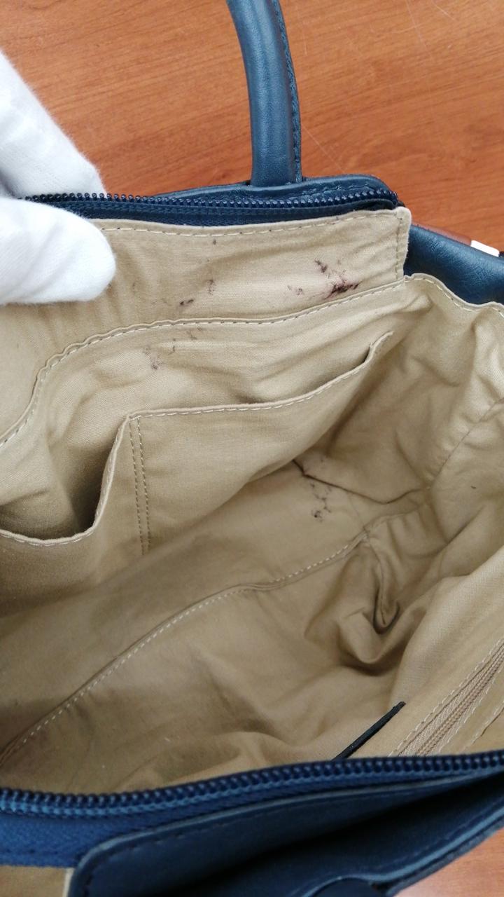 裏地、汚れ有り