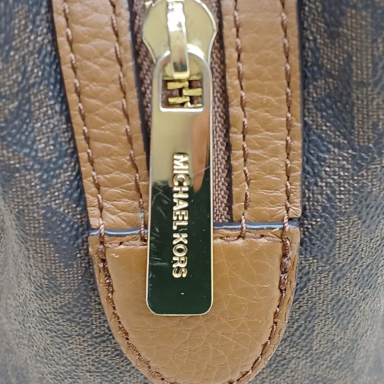 MICHAEL KORS 刻印あり