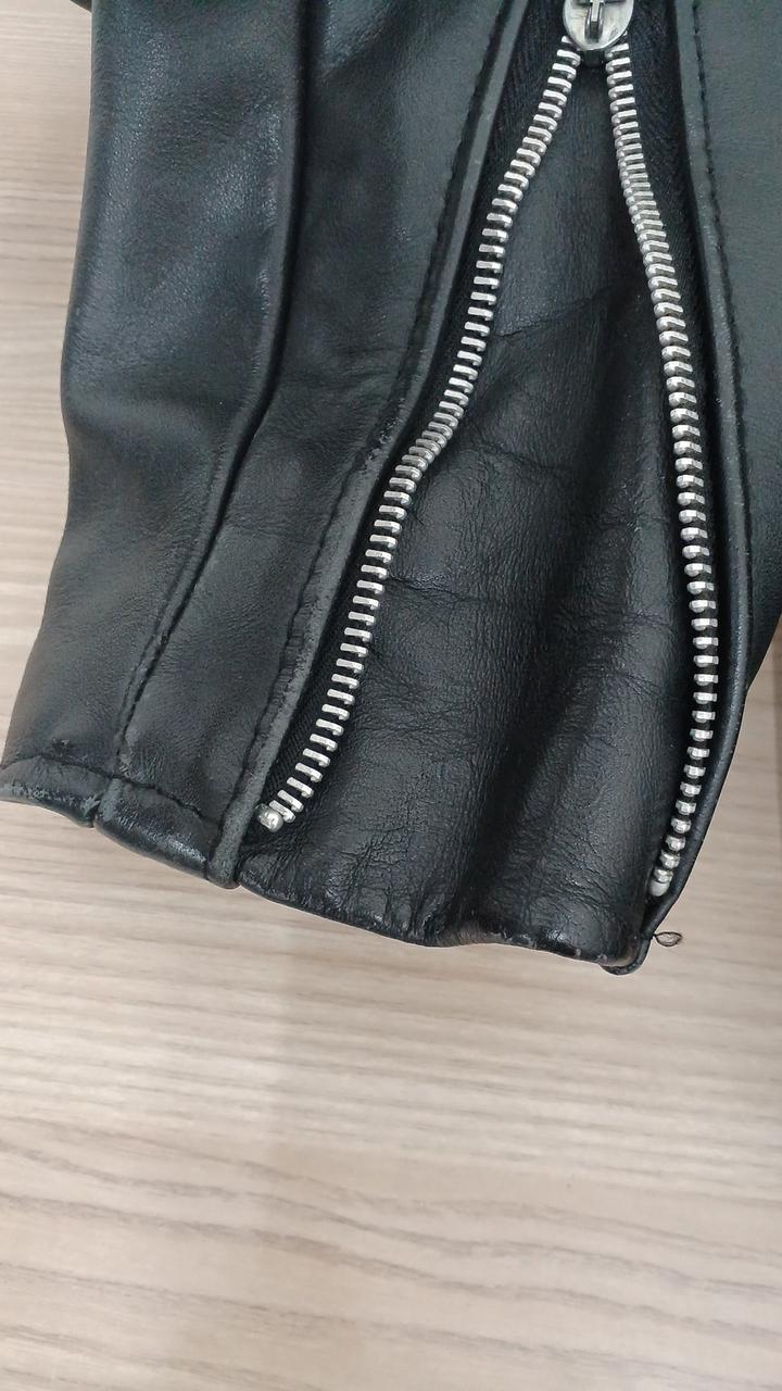 スレキズあり