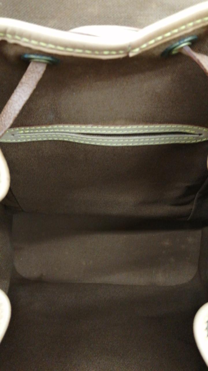 内側シミ有り