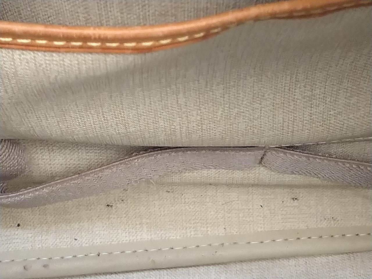 底部分に少しシミ有り